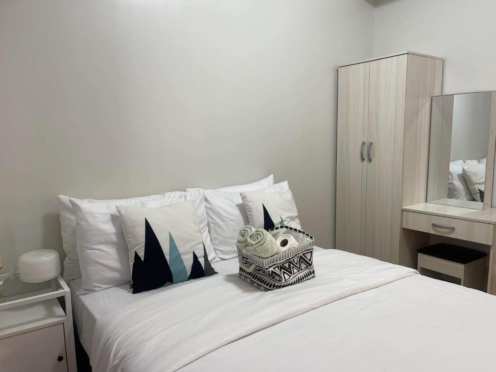 Verdon Parc Davao City With Balcony By Darpm מראה חיצוני תמונה