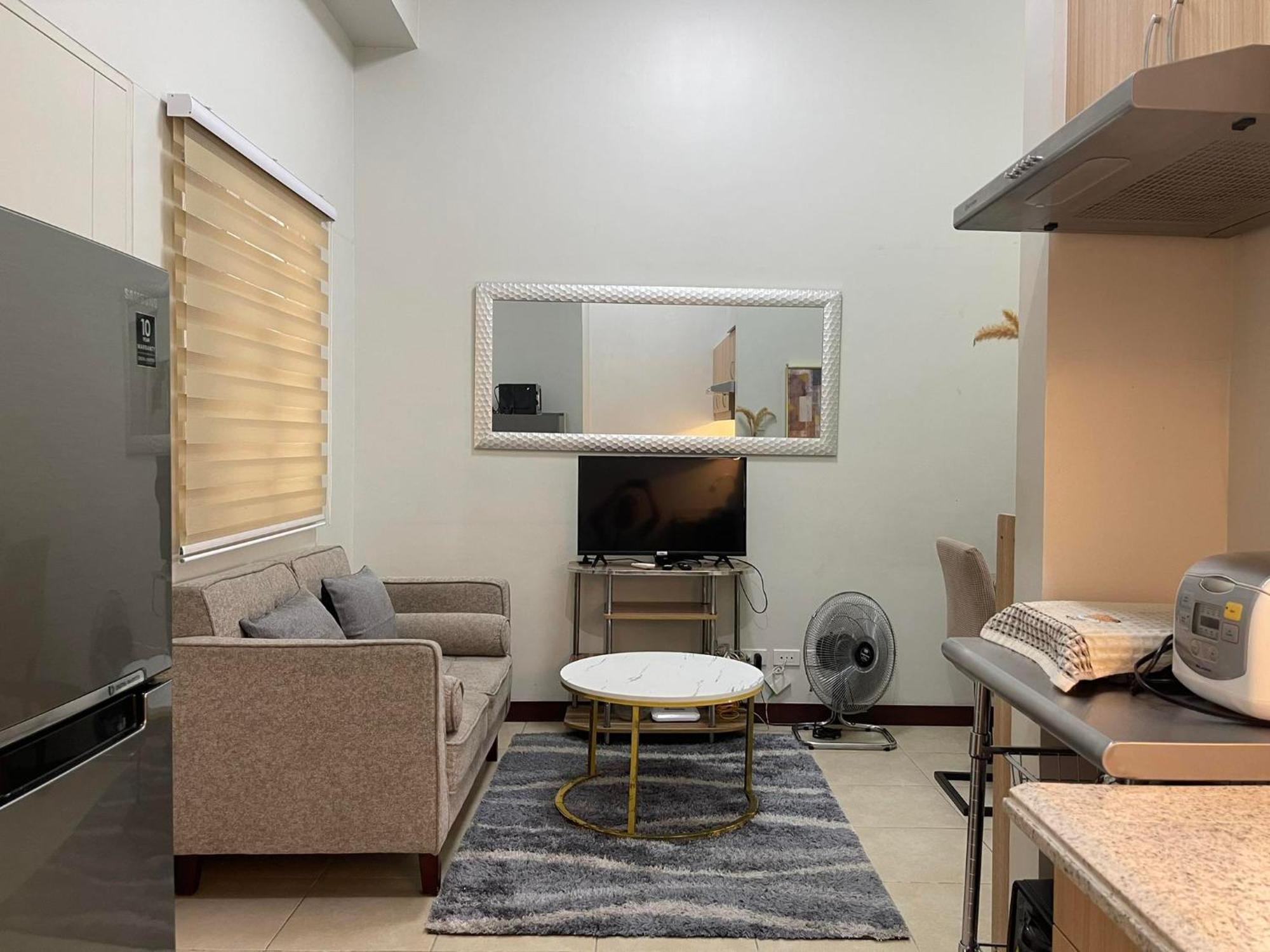 Verdon Parc Davao City With Balcony By Darpm מראה חיצוני תמונה