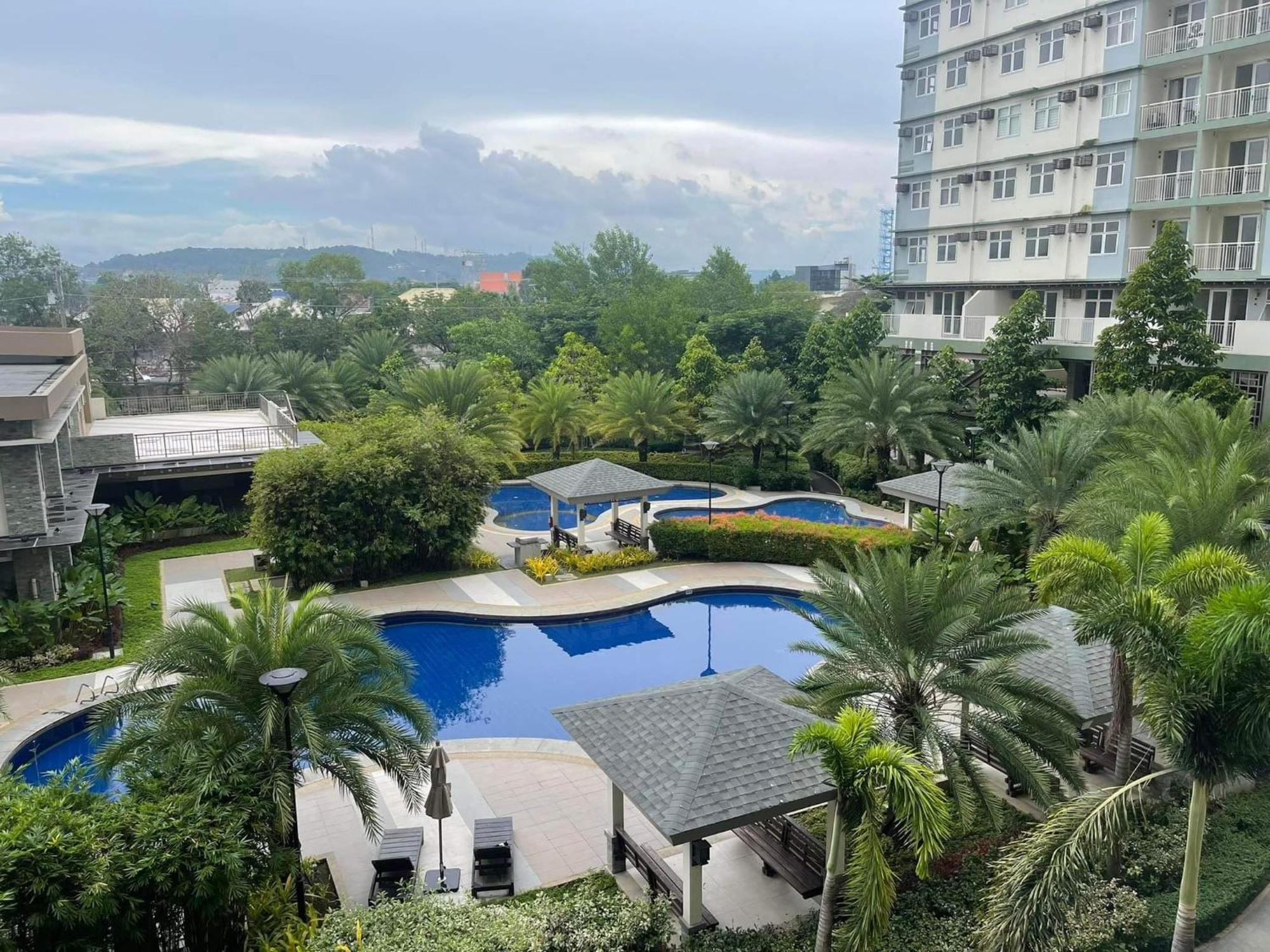 Verdon Parc Davao City With Balcony By Darpm מראה חיצוני תמונה