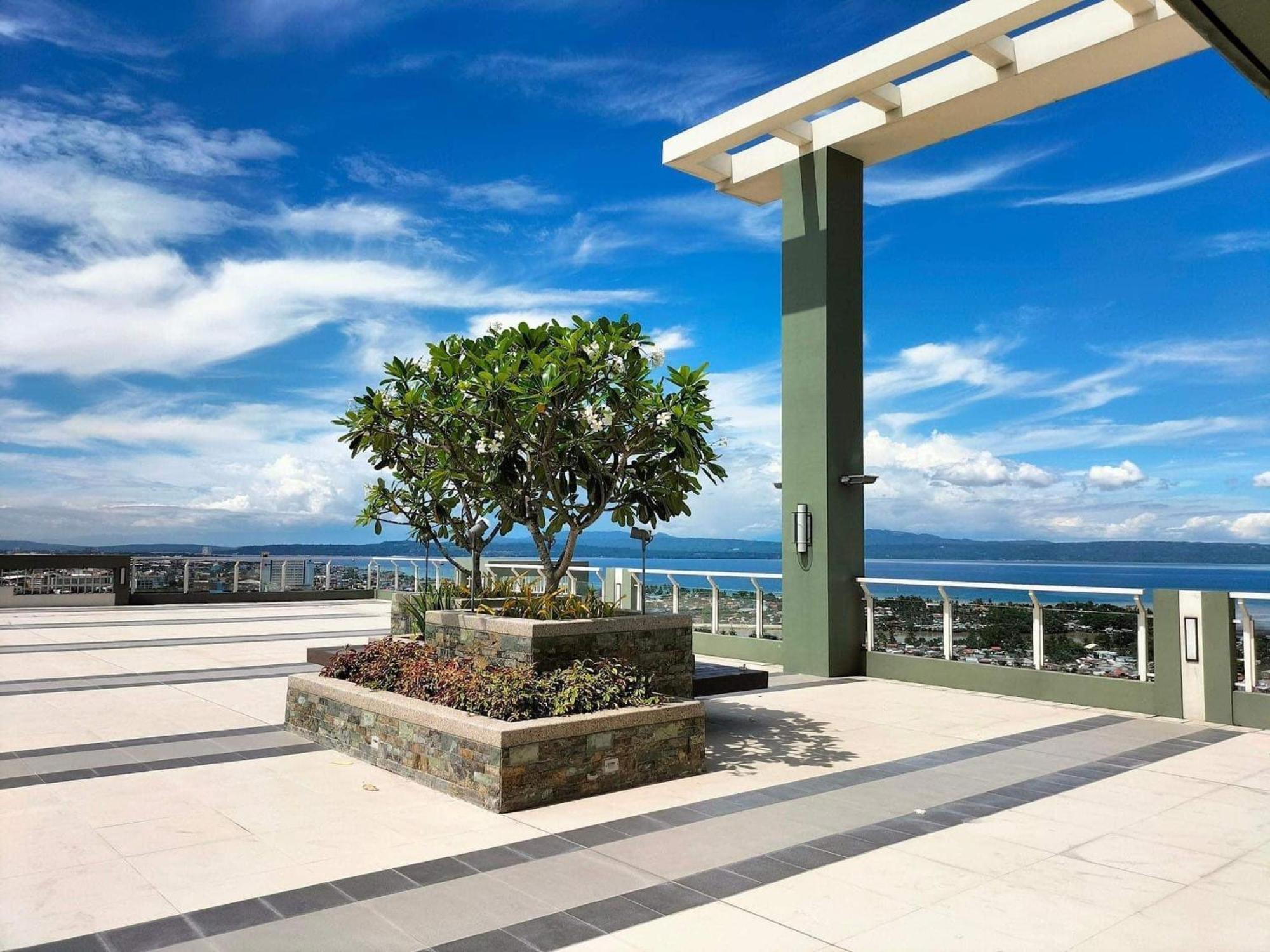 Verdon Parc Davao City With Balcony By Darpm מראה חיצוני תמונה