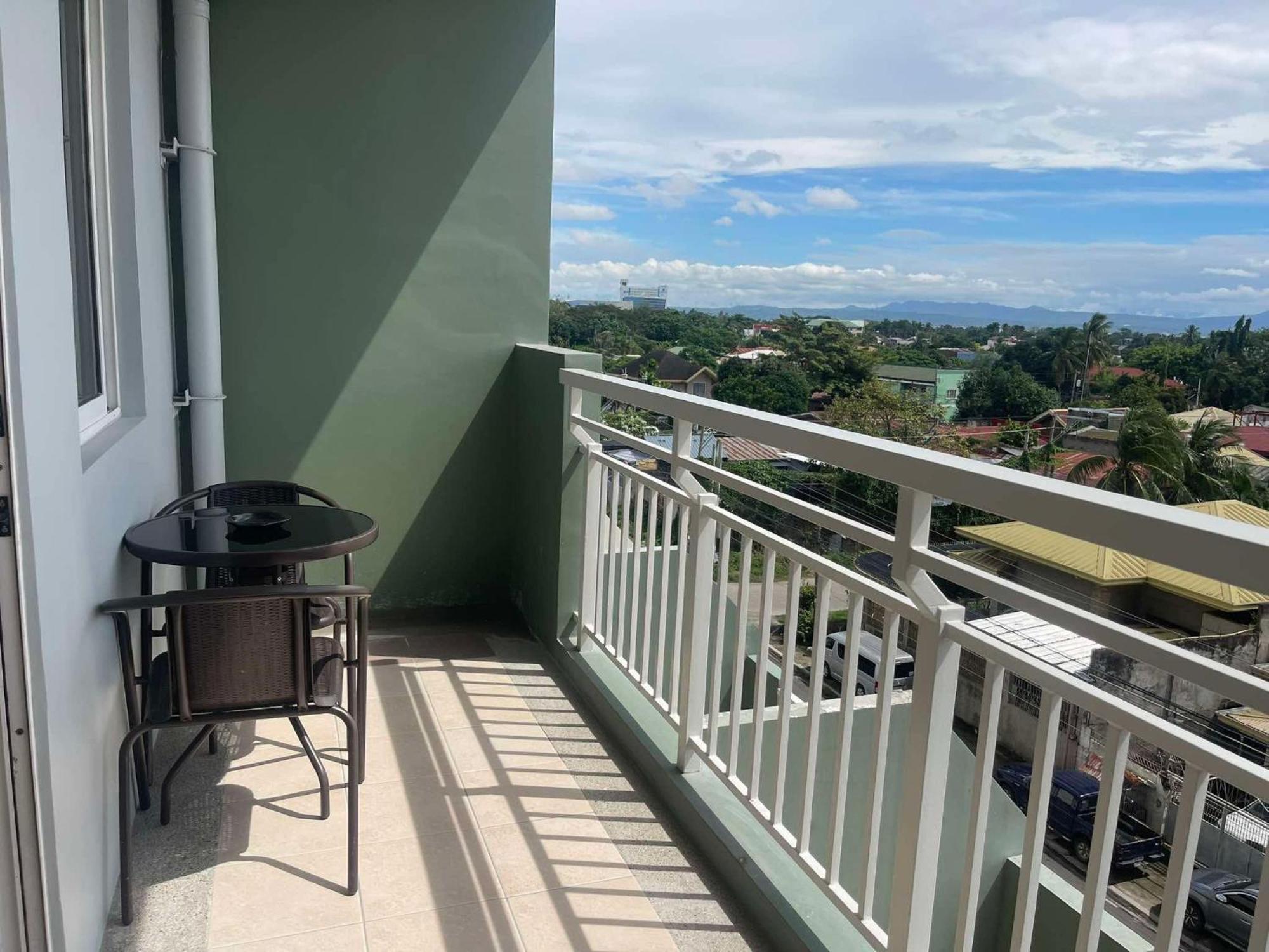 Verdon Parc Davao City With Balcony By Darpm מראה חיצוני תמונה